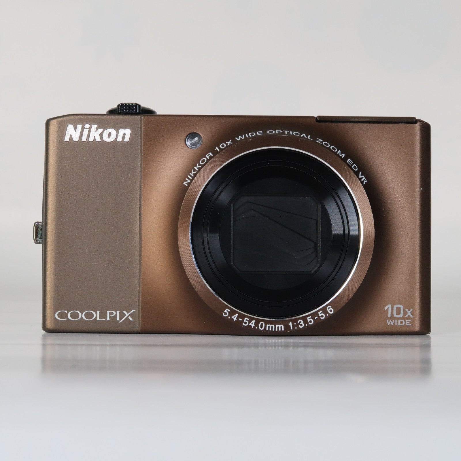 Nikon Coolpix S8000 14MP Digital Camera – Brown – 10x Zoom + Charger + Case