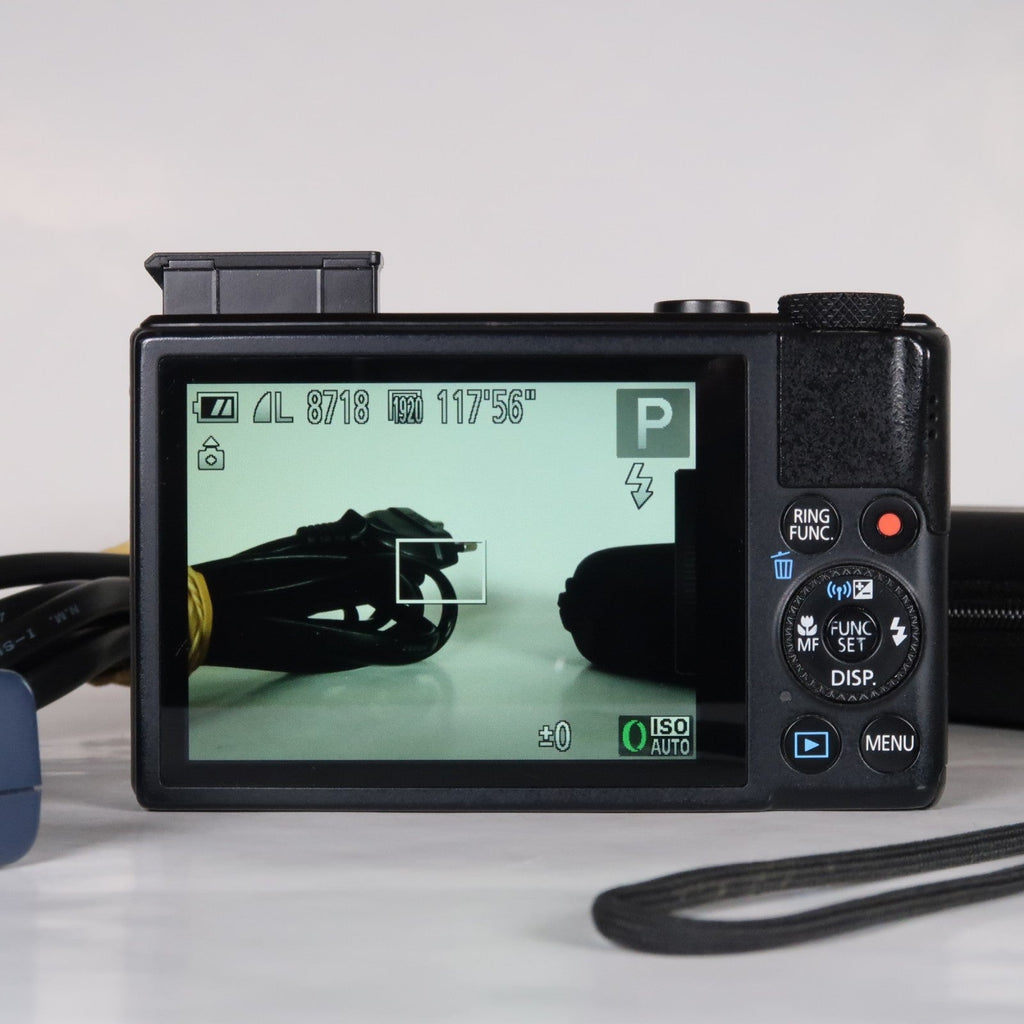 Canon PowerShot S110 12.1 MP Digital Camera Black – Original Packaging – Excellent