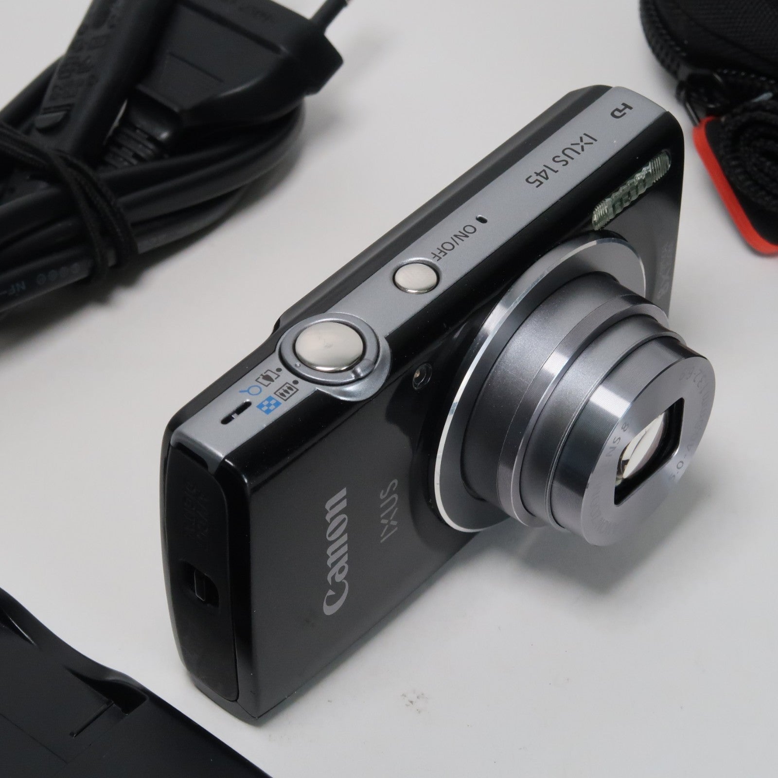 Canon IXUS 145 / ELPH 135 16.0MP Digital Camera Black – With SD Card 4GB & Case