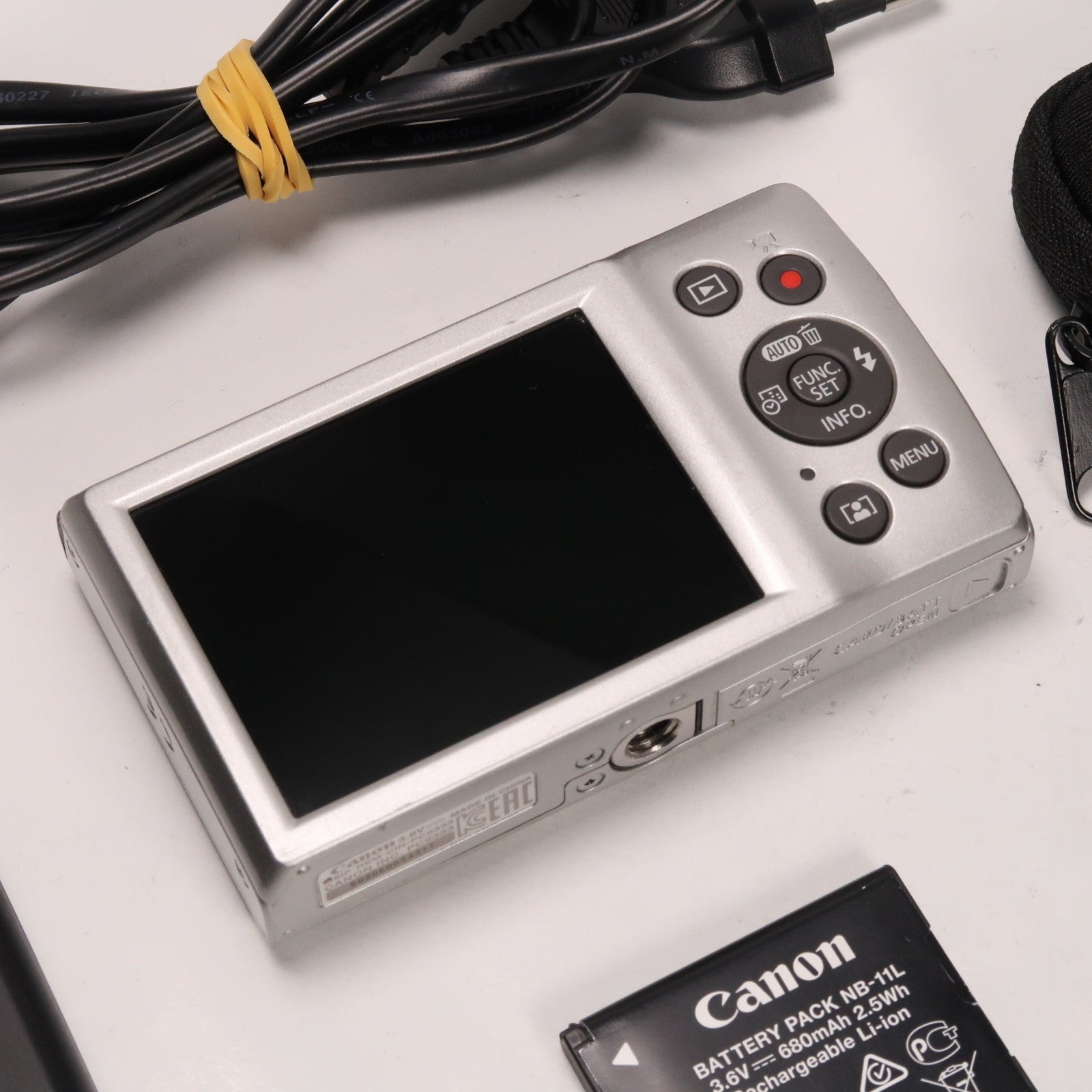 Canon IXUS 185 Silver 20.0 MP + Canon IXUS 145 Purple Digital Cameras