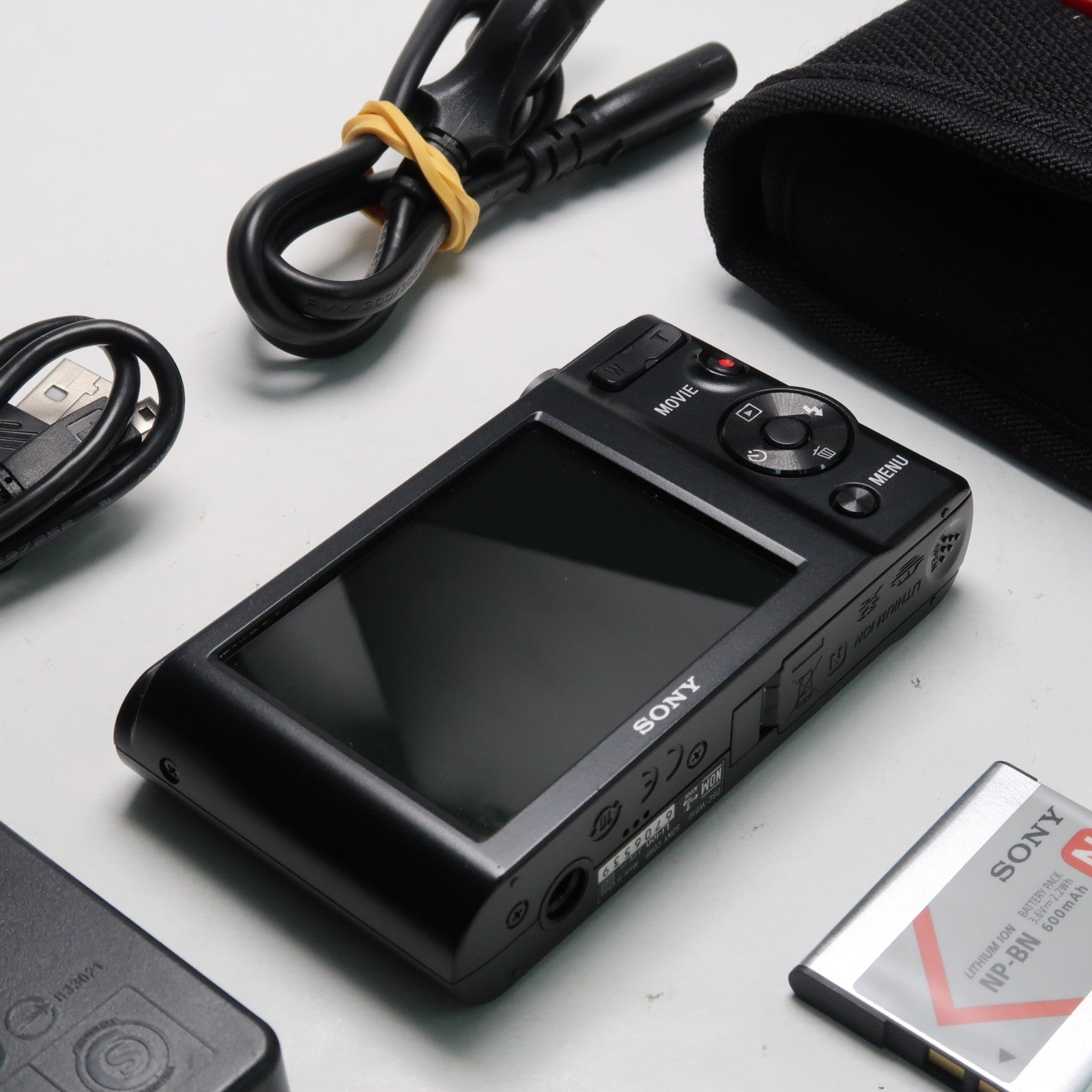 Canon IXUS 177 Black 20.0MP 8x Digital Camera – Mint Condition