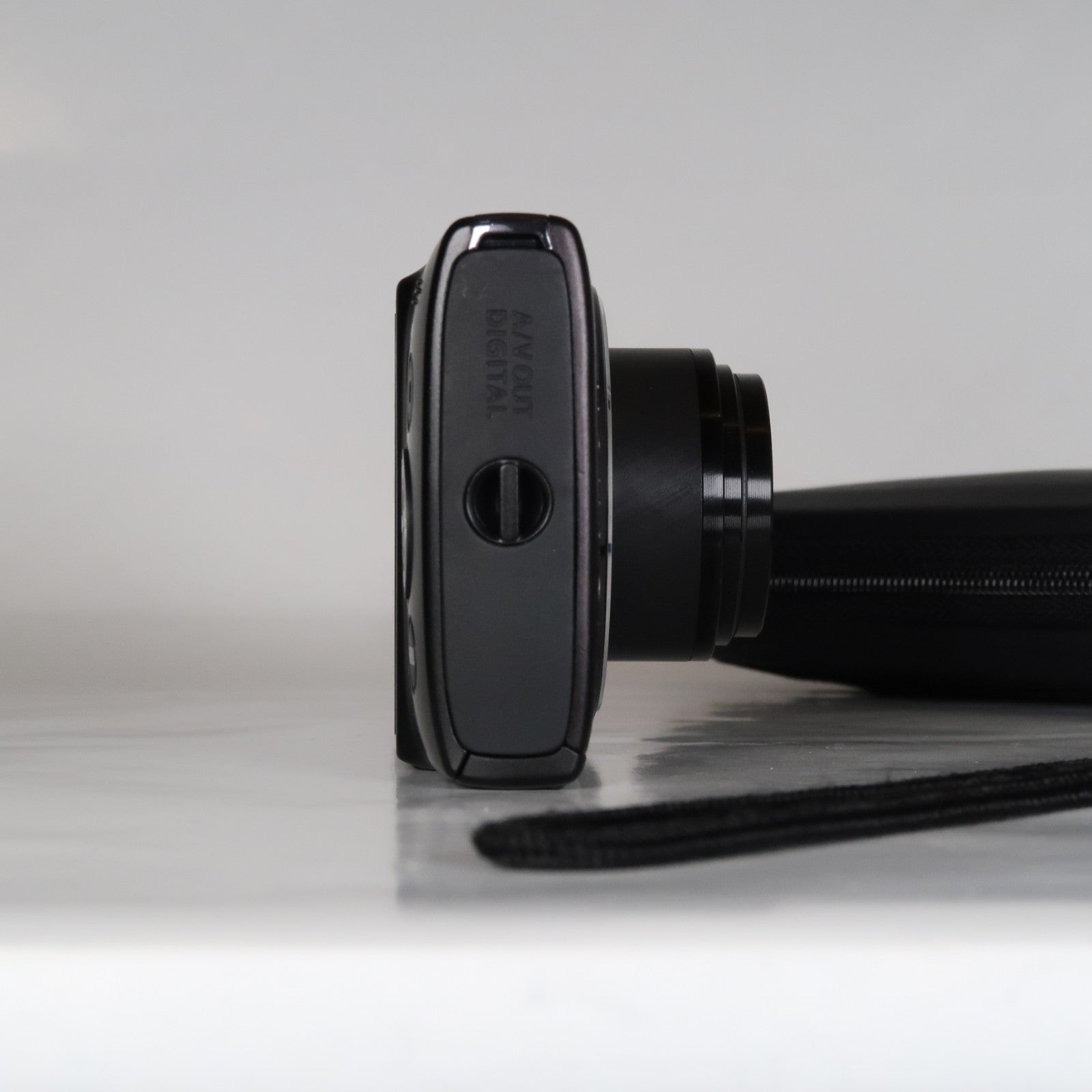 Canon IXUS 155 20.0MP Digital Camera Black – Mint Condition