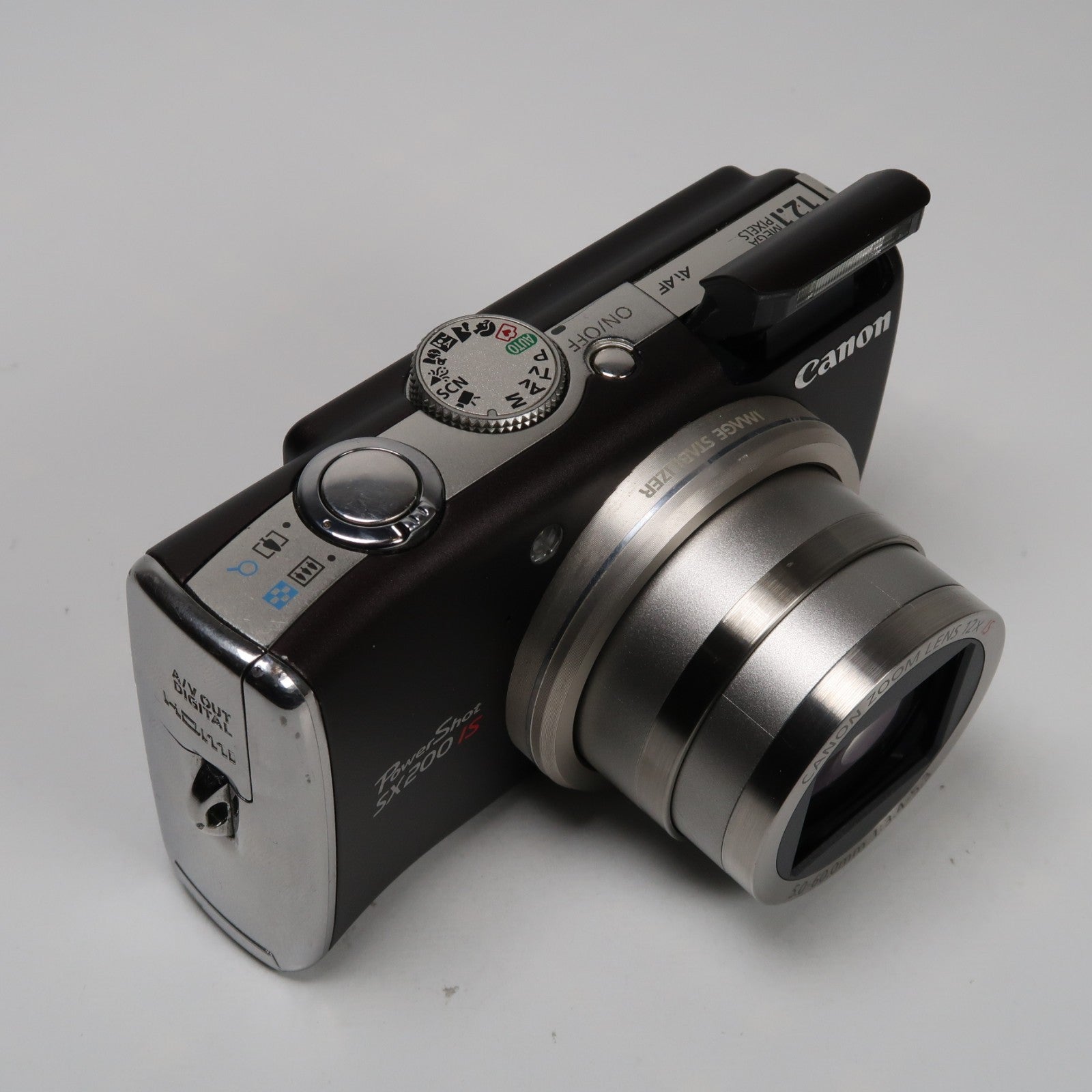 Canon PowerShot SX200 IS 12.1MP 12x Digital Camera Brown