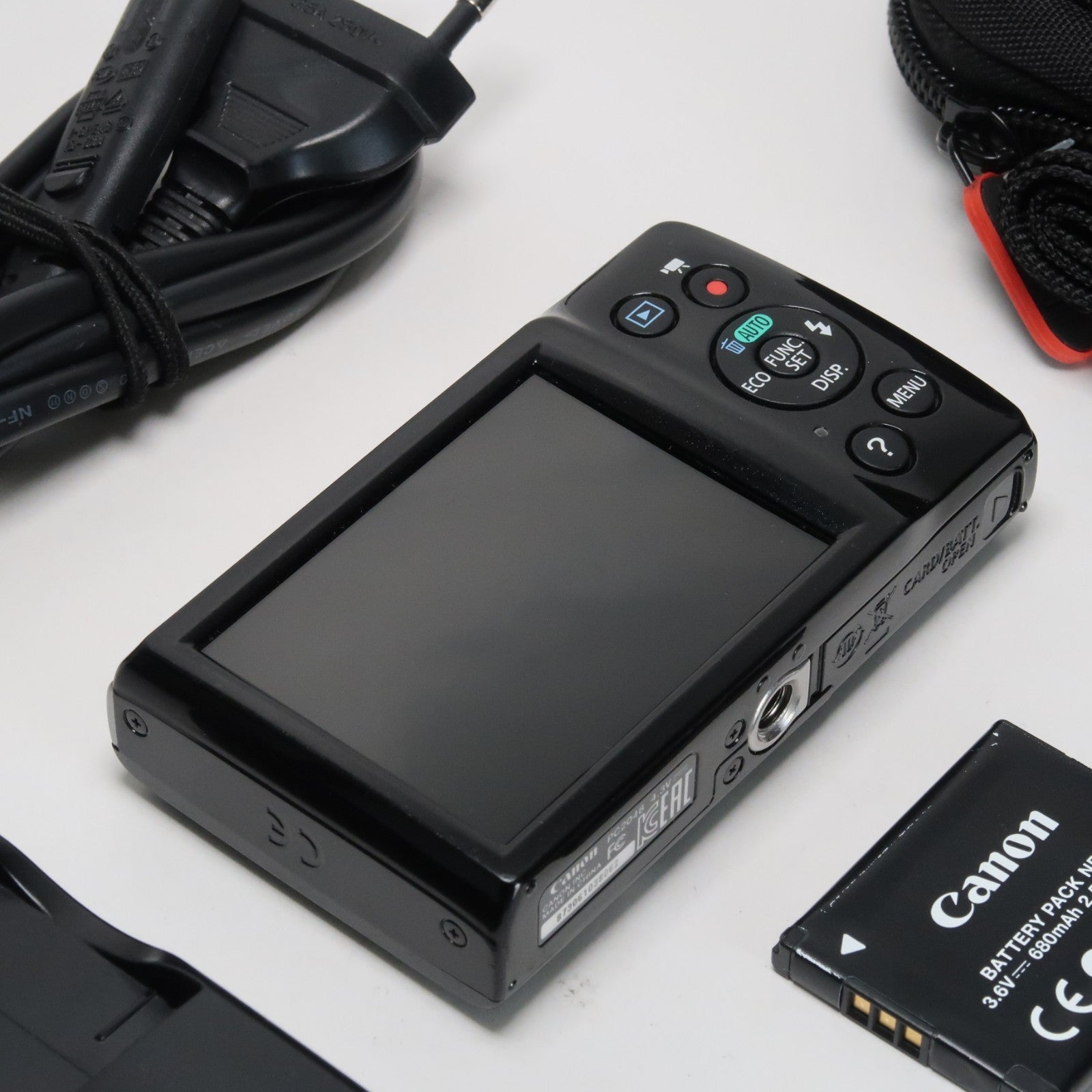 Canon IXUS 145 / ELPH 135 16.0MP Digital Camera Black – With SD Card 4GB & Case