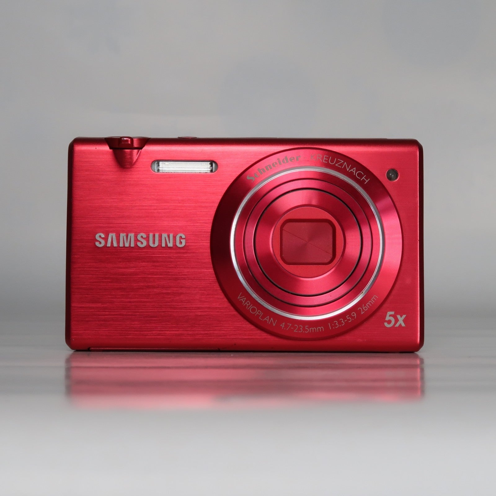 Samsung MV Series MV800 16.1MP Digital Camera Red, Case - Excellent