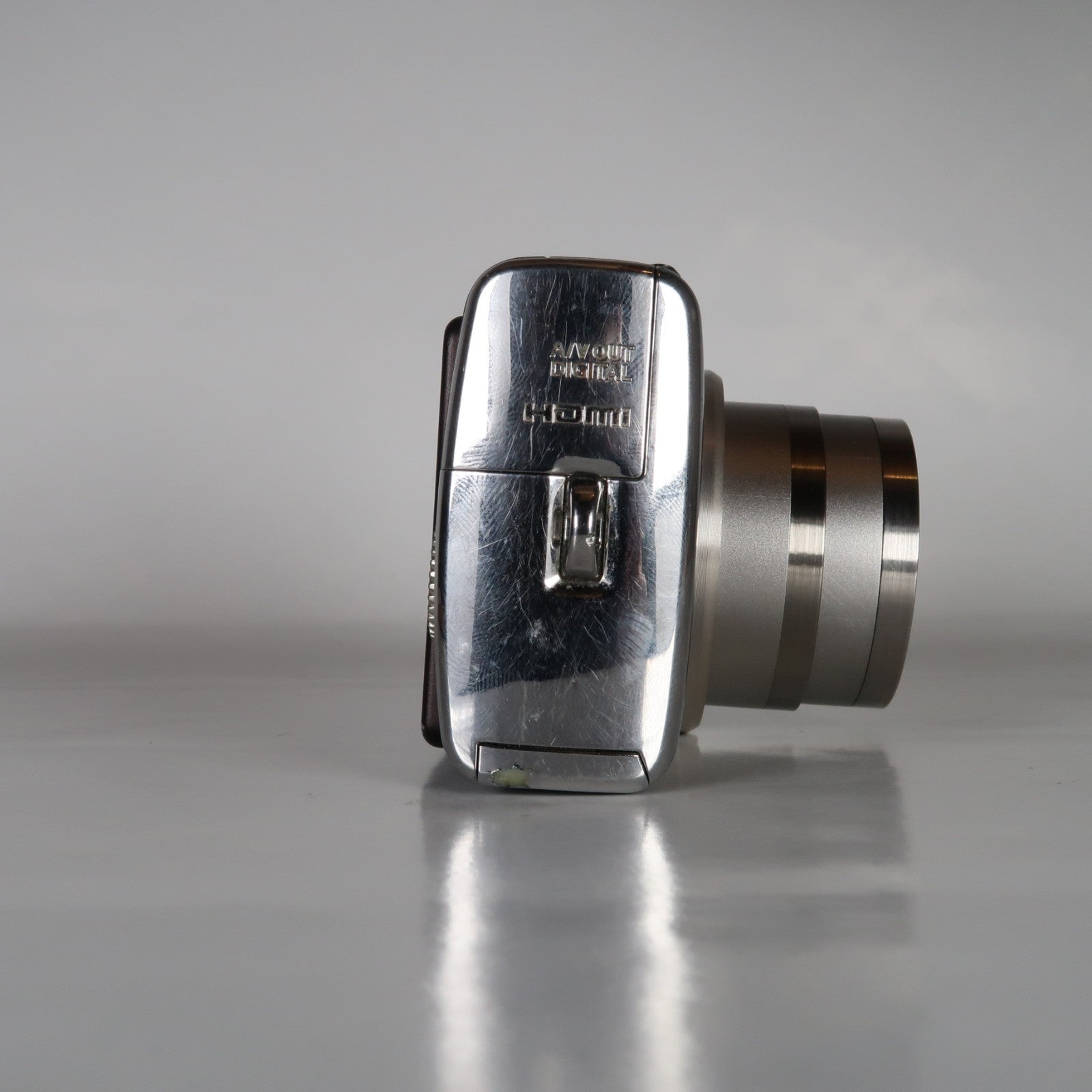 Canon PowerShot SX200 IS 12.1MP 12x Digital Camera Brown